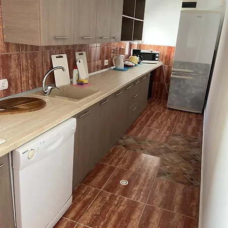 Casa Alba Paflora Сатурн